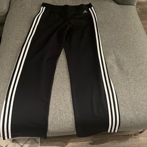 Adidas yoga pants like new